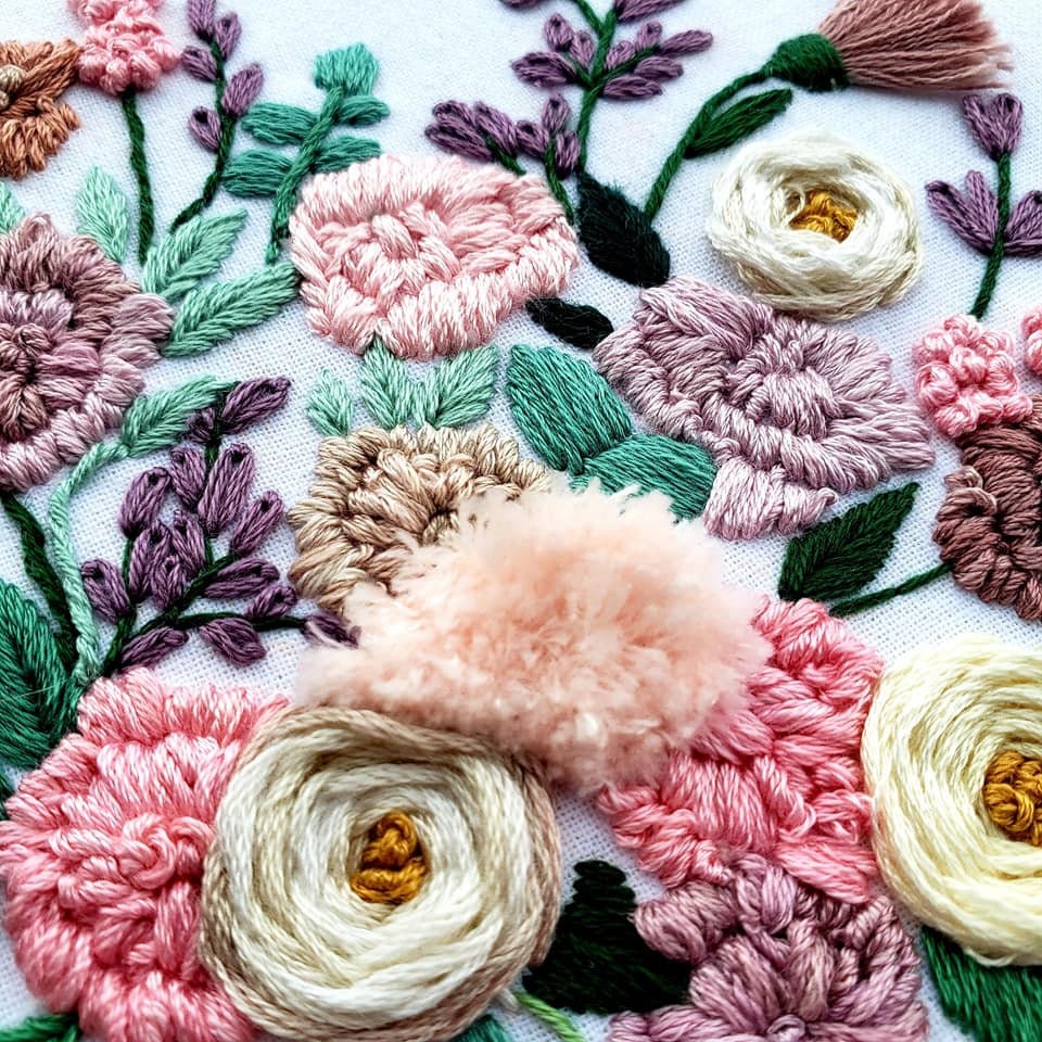 Cream Roses Wedding Bouquet Hand Embroidery Pattern