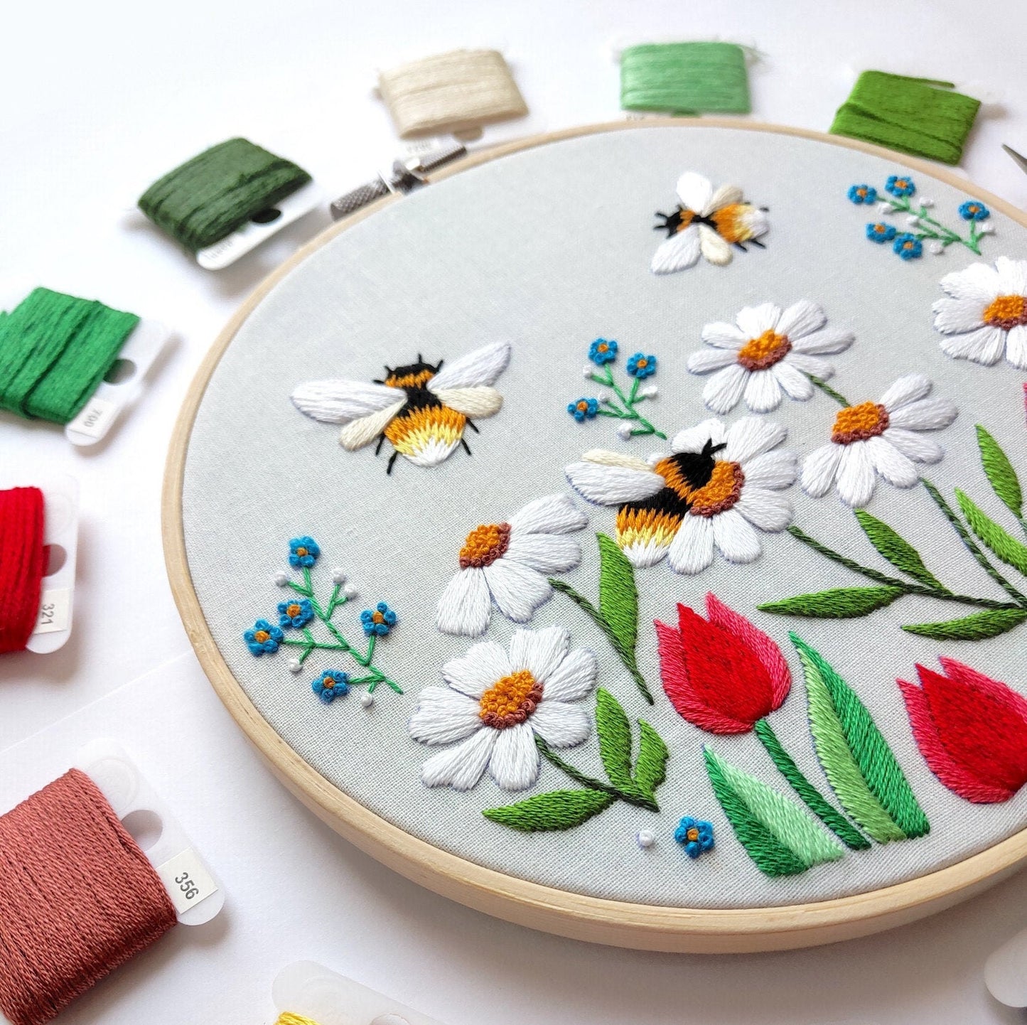 Busy Bees - Hand Embroidery Pattern | Digital Download