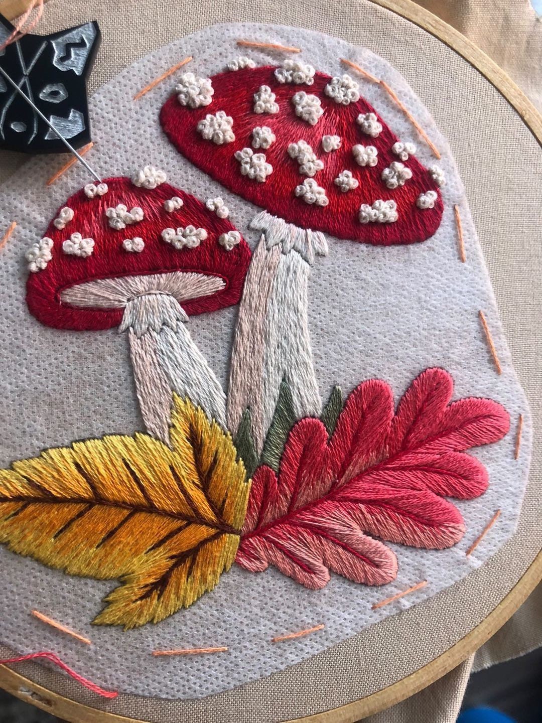 Amanita Wild Forest Mushrooms with Fall Leaves | Autumn Hand Embroidery Pattern | 7' hoop | Digital Download