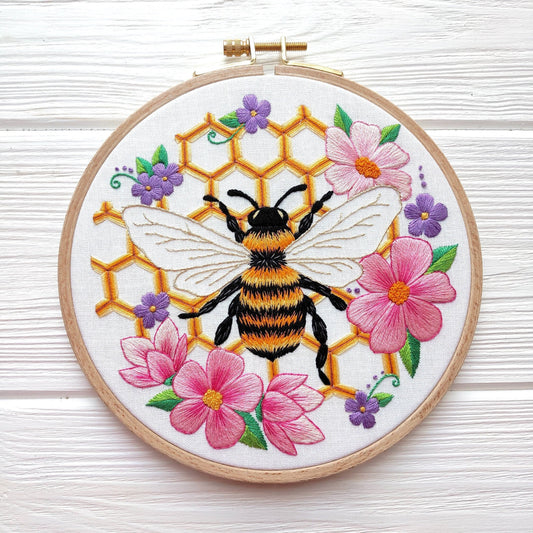 Queen Bee Hand Embroidery Pattern + Complete Video Course | 7 inches